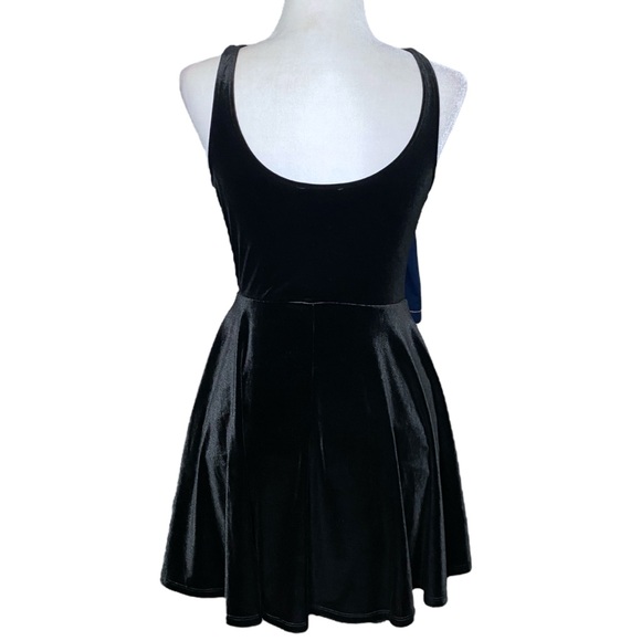 Express Velvet Mini Dress Black Fit Flare Deep V Neck Sleeveless Skort Sz XS - Picture 6 of 9